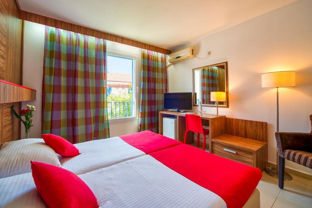 Hotel Slovenska Plaza 3*