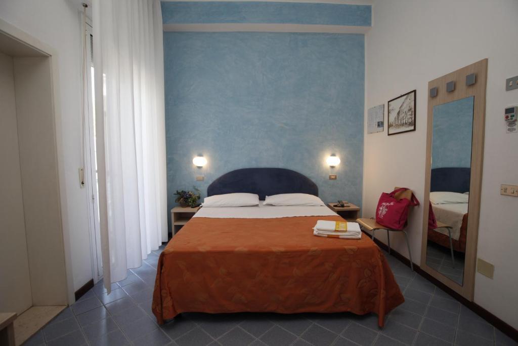 VILLA DEI FIORI 3*